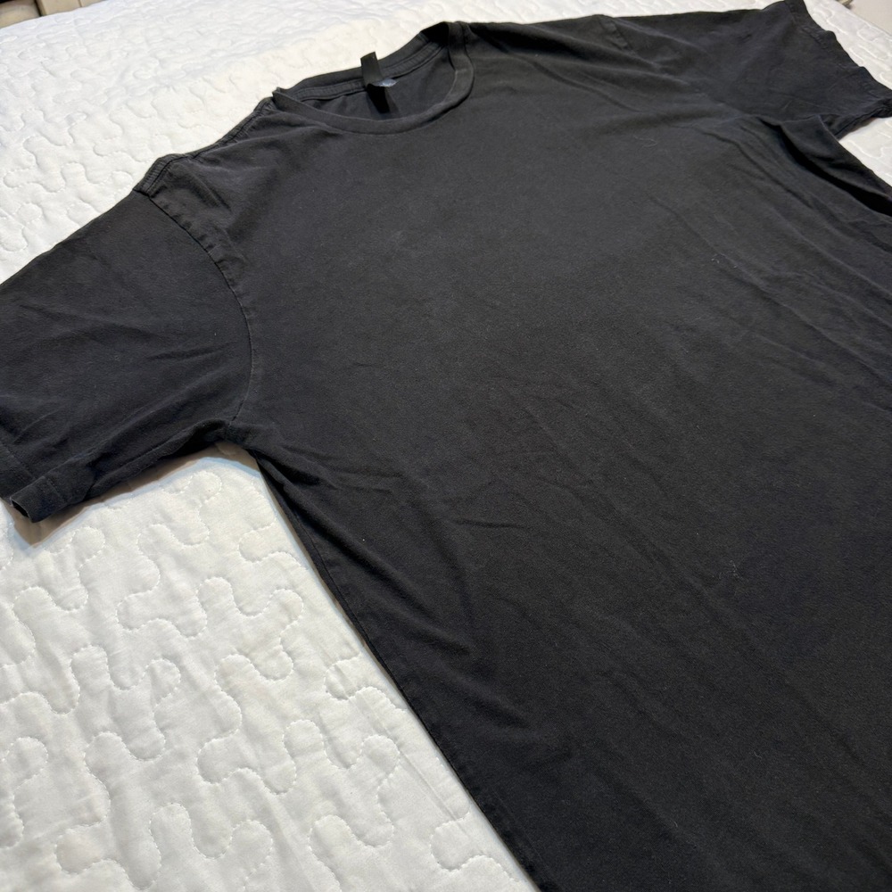 Mens LARGE T-Shirt Black Red Bull Illume Graphic Cotton Tee GORP DISTRICT MADE